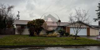 3231 Alberta Ln NE 3231 Alberta Ln NE Photo Gallery 1