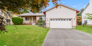 18528 10th Avenue Northeast 18528 10th Avenue Northeast Photo Gallery 1