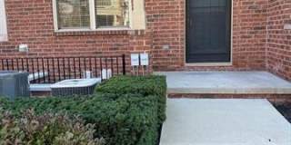 123 E BAY Drive 123 E BAY Drive Photo Gallery 1