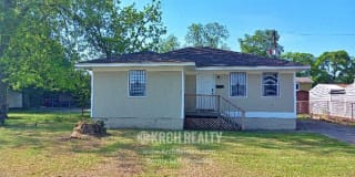 483 Iota Avenue South 483 Iota Avenue South Photo Gallery 1