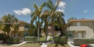 1633 N Treasure Dr 1633 N Treasure Dr Photo Gallery 1