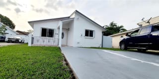 15436 SW 112th Pl 15436 SW 112th Pl Photo Gallery 1