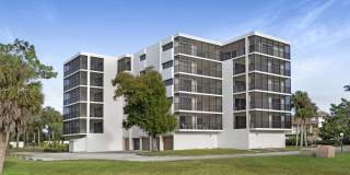 2090 S Tamiami Tr #402 2090 S Tamiami Tr #402 Photo Gallery 1