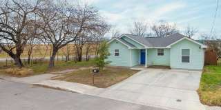 342 FERRIS AVE 342 FERRIS AVE Photo Gallery 1