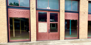 225 E Clark St 225 E Clark St Photo Gallery 1
