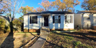 2405 S Taylor 2405 S Taylor Photo Gallery 1