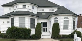 5203 Waterview Dr 5203 Waterview Dr Photo Gallery 1
