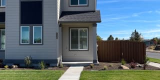 2358 NE Victor Place 2358 NE Victor Place Photo Gallery 1