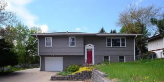 2110 S 120th St 2110 S 120th St Photo Gallery 1