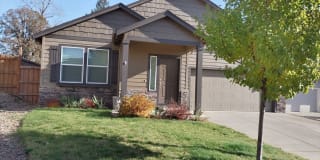 2687 NW Sunny Ln 2687 NW Sunny Ln Photo Gallery 1