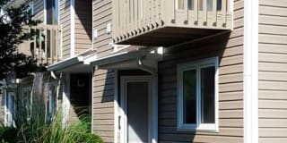 405 77th Ave North #5 405 77th Ave North #5 Photo Gallery 1