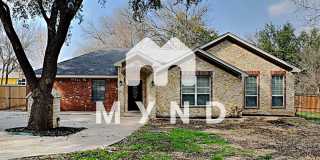 3304 Summercrest Ct 3304 Summercrest Ct Photo Gallery 1
