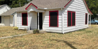 117 E. Tennie Street 117 E. Tennie Street Photo Gallery 1