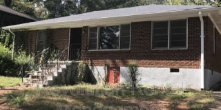 2715 Larkspur Dr SE 2715 Larkspur Dr SE Photo Gallery 1