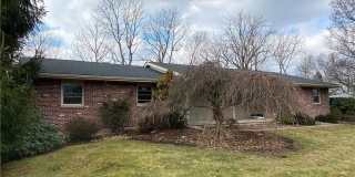 124 Robert Drive 124 Robert Drive Photo Gallery 1