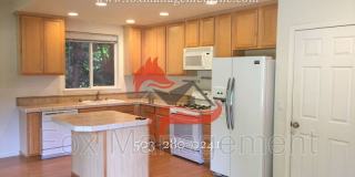 260 SE 43rd Ave 260 SE 43rd Ave Photo Gallery 1