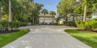 855 16th Pl 3 855 16th Pl 3 Photo Gallery 1