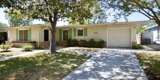 922 SUMNER DR 922 SUMNER DR Photo Gallery 1