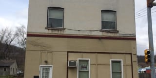 703 24th Street 703 24th Street Photo Gallery 1