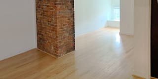 214 N. Cedar St. LOFT 214 N. Cedar St. LOFT Photo Gallery 1
