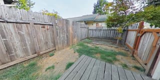 1128 NE Conser 1128 NE Conser Photo Gallery 1