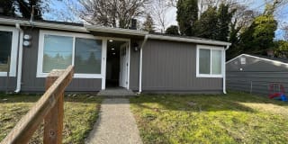1547 Bloomington Ave 1547 Bloomington Ave Photo Gallery 1