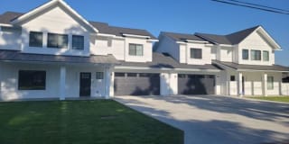 Brand New 4 Bed 3 Bath Modern Farmhouse Style Duplex in Mead with over 1850 Sq. Ft. on Huge Lot. Brand New 4 Bed 3 Bath Modern Farmhouse Style Duplex in Mead with over 1850 Sq. Ft. on Huge Lot. Photo Gallery 1
