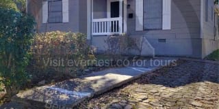 219 Stonewall Street 219 Stonewall Street Photo Gallery 1