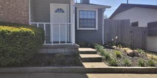 722 W 31st Terrace 722 W 31st Terrace Photo Gallery 1