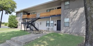 Lakeshore Villa Lakeshore Villa Photo Gallery 1