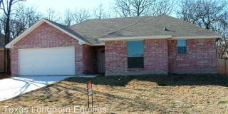 733 Oak Park 733 Oak Park Photo Gallery 1