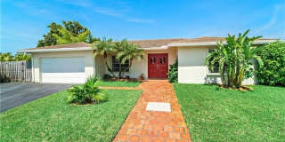 16634 Royal Poinciana Drive 16634 Royal Poinciana Drive Photo Gallery 1