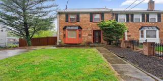 326 60th St NE 326 60th St NE Photo Gallery 1