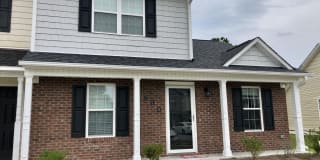 600 Streamwood Drive 600 Streamwood Drive Photo Gallery 1