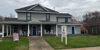 104 S. Poinsett Hwy 104 S. Poinsett Hwy Photo Gallery 1