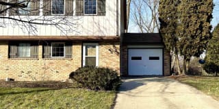 528 Villa Park Court 528 Villa Park Court Photo Gallery 1