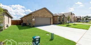 2421 Moon Ranch Dr 2421 Moon Ranch Dr Photo Gallery 1