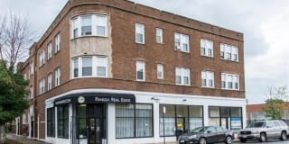 1735 W 79th Street 1735 W 79th Street Photo Gallery 1