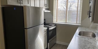 2086-2090 Stanley Street - 2-102 2086-2090 Stanley Street - 2-102 Photo Gallery 1