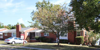 2621 N SYCAMORE STREET 2621 N SYCAMORE STREET Photo Gallery 1