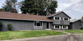 4783 19th Pl NE 4783 19th Pl NE Photo Gallery 1