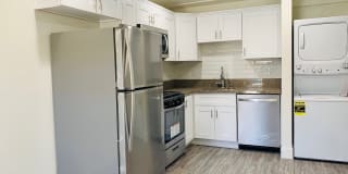 Laurel Pointe Laurel Pointe Photo Gallery 1