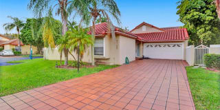 4728 NW 103rd Ct 4728 NW 103rd Ct Photo Gallery 1