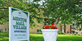 7950 Mentor Ave 7950 Mentor Ave Photo Gallery 1