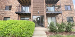 1791 W Algonquin Road 1791 W Algonquin Road Photo Gallery 1