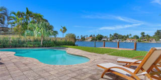 7536 W Treasure Dr 7536 W Treasure Dr Photo Gallery 1