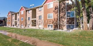 297 E Hill Ave 297 E Hill Ave Photo Gallery 1