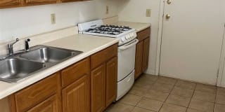 139 ROMBOUT AVE 139 ROMBOUT AVE Photo Gallery 1