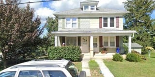 511 East Maple Street 511 East Maple Street Photo Gallery 1