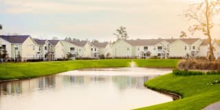 Effingham Parc Effingham Parc Photo Gallery 1